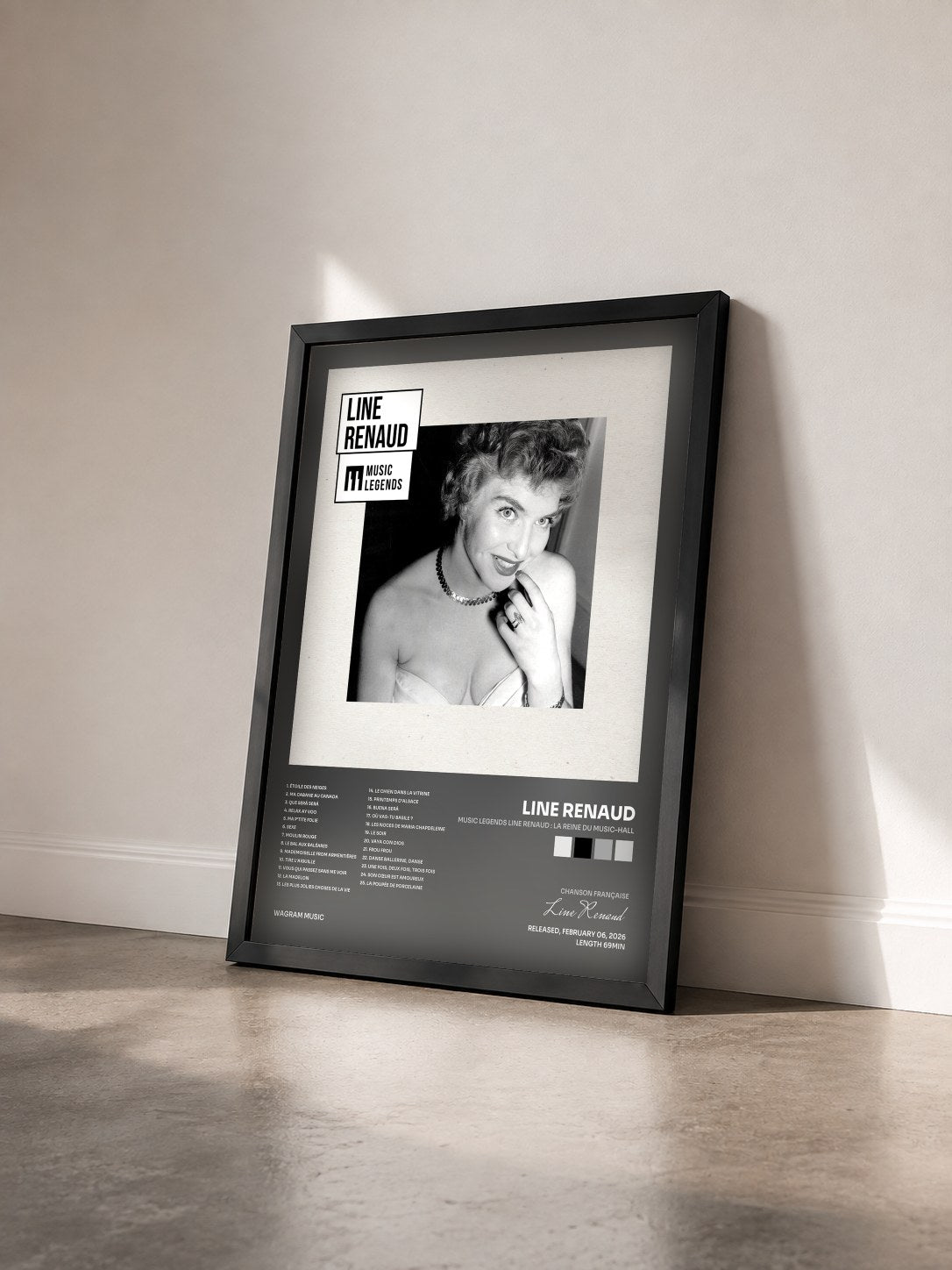 #noir Tableau de l'album Music Legends Line Renaud : La Reine du Music-Hall de Line Renaud vu de trois quarts, cadre noir