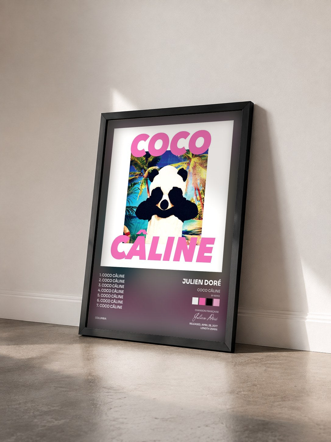 #noir Tableau de l'album Coco Câline (EP Remix) de Julien Doré vu de trois quarts, cadre noir
