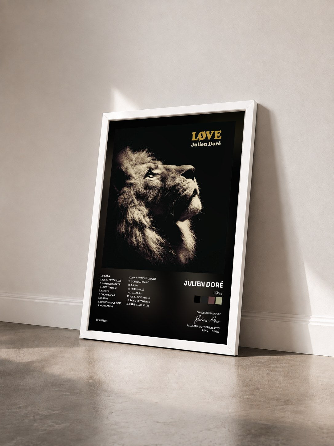 #blanc Tableau de l'album LØVE de Julien Doré vu de trois quarts, cadre blanc