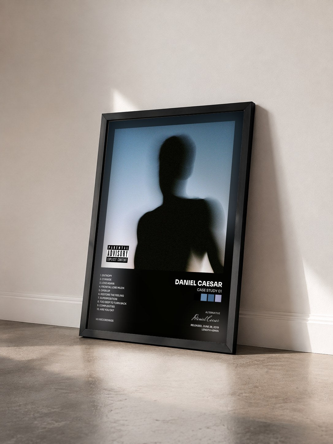 #noir Tableau de l'album CASE STUDY 01 de Daniel Caesar vu de trois quarts, cadre noir