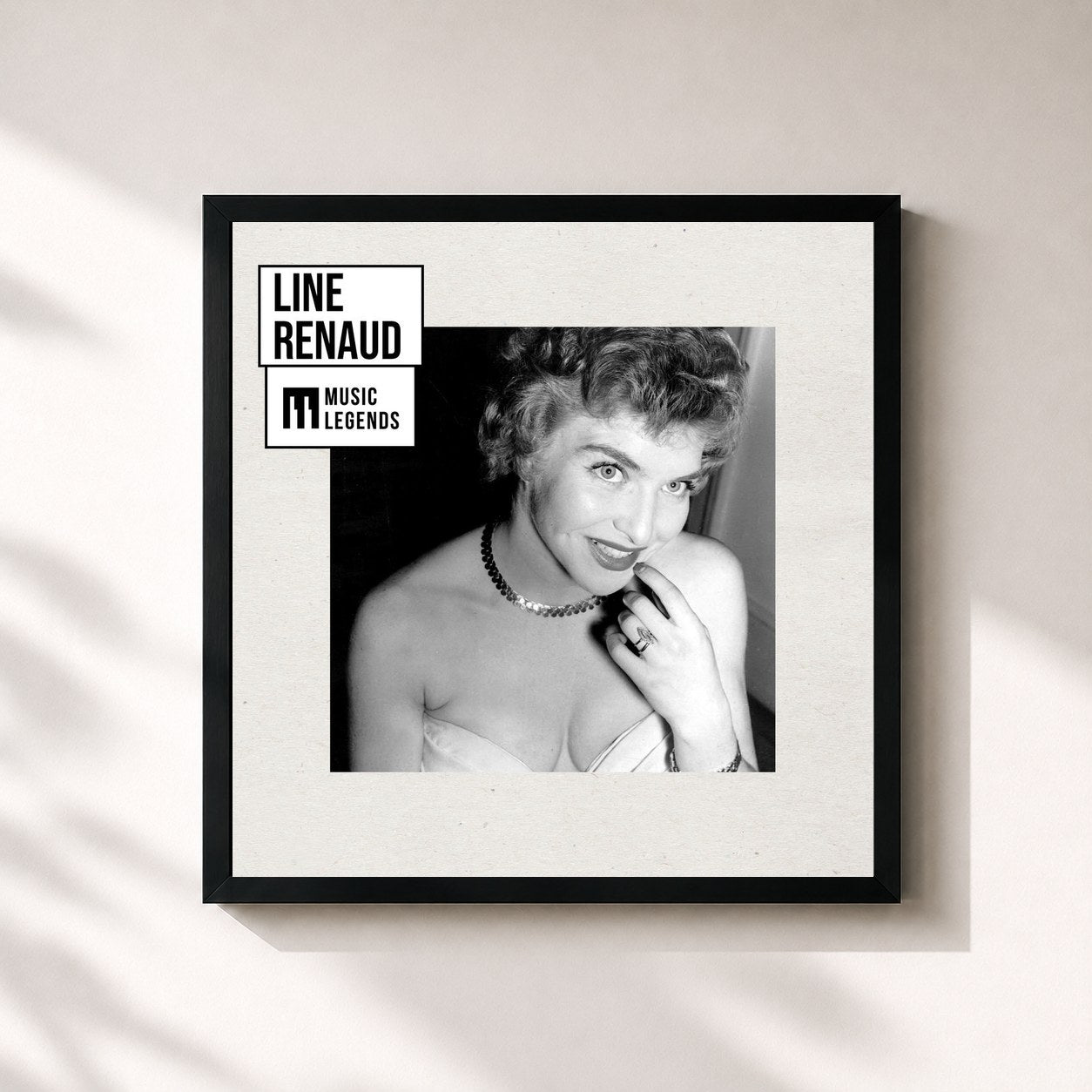 #noir Tableau carré de l'album Music Legends Line Renaud : La Reine du Music-Hall de Line Renaud, cadre noir 32x32 cm