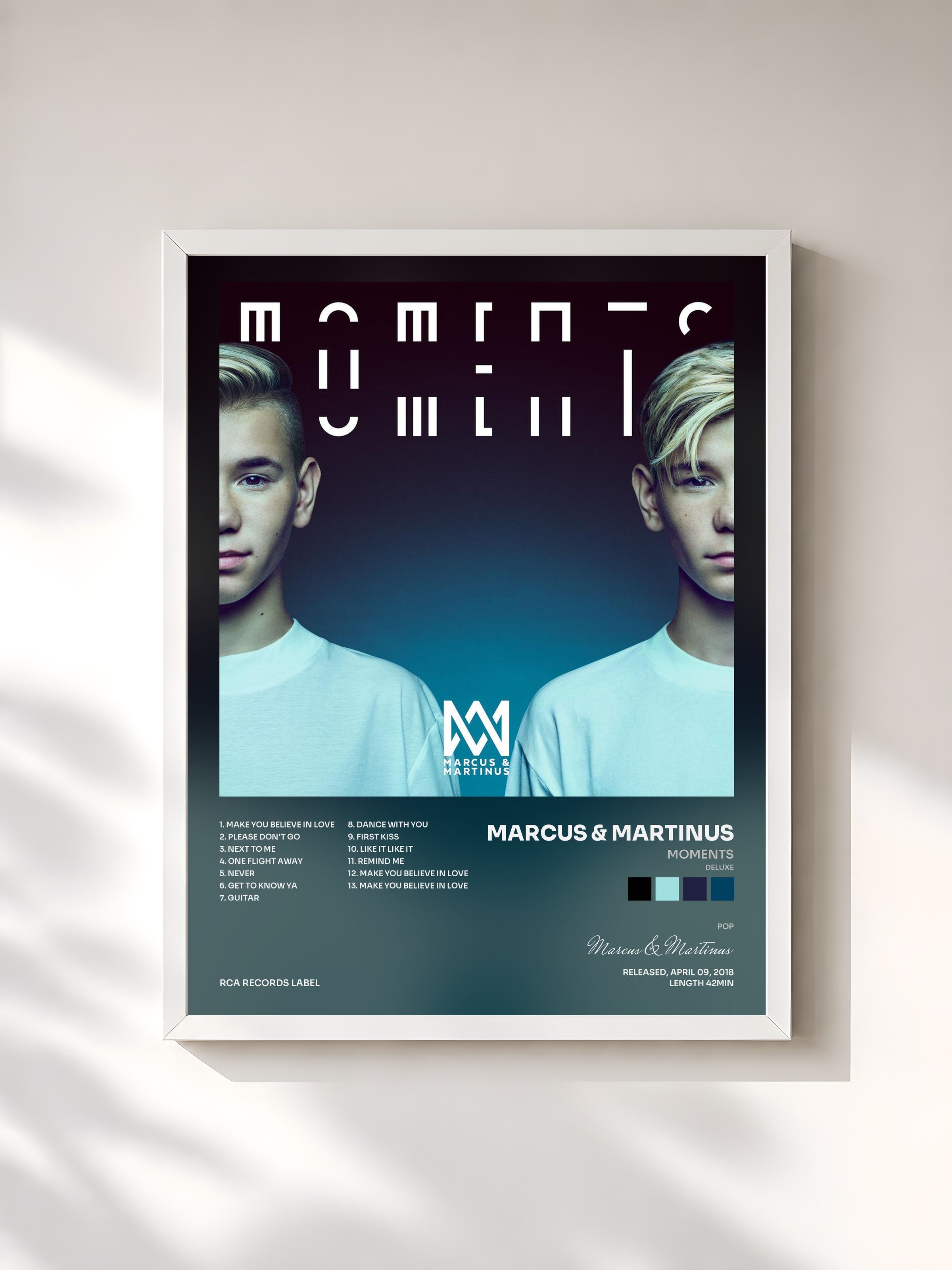 #blanc Tableau de l'album Moments (Deluxe) de Marcus & Martinus, cadre blanc, imprimé et encadré en France