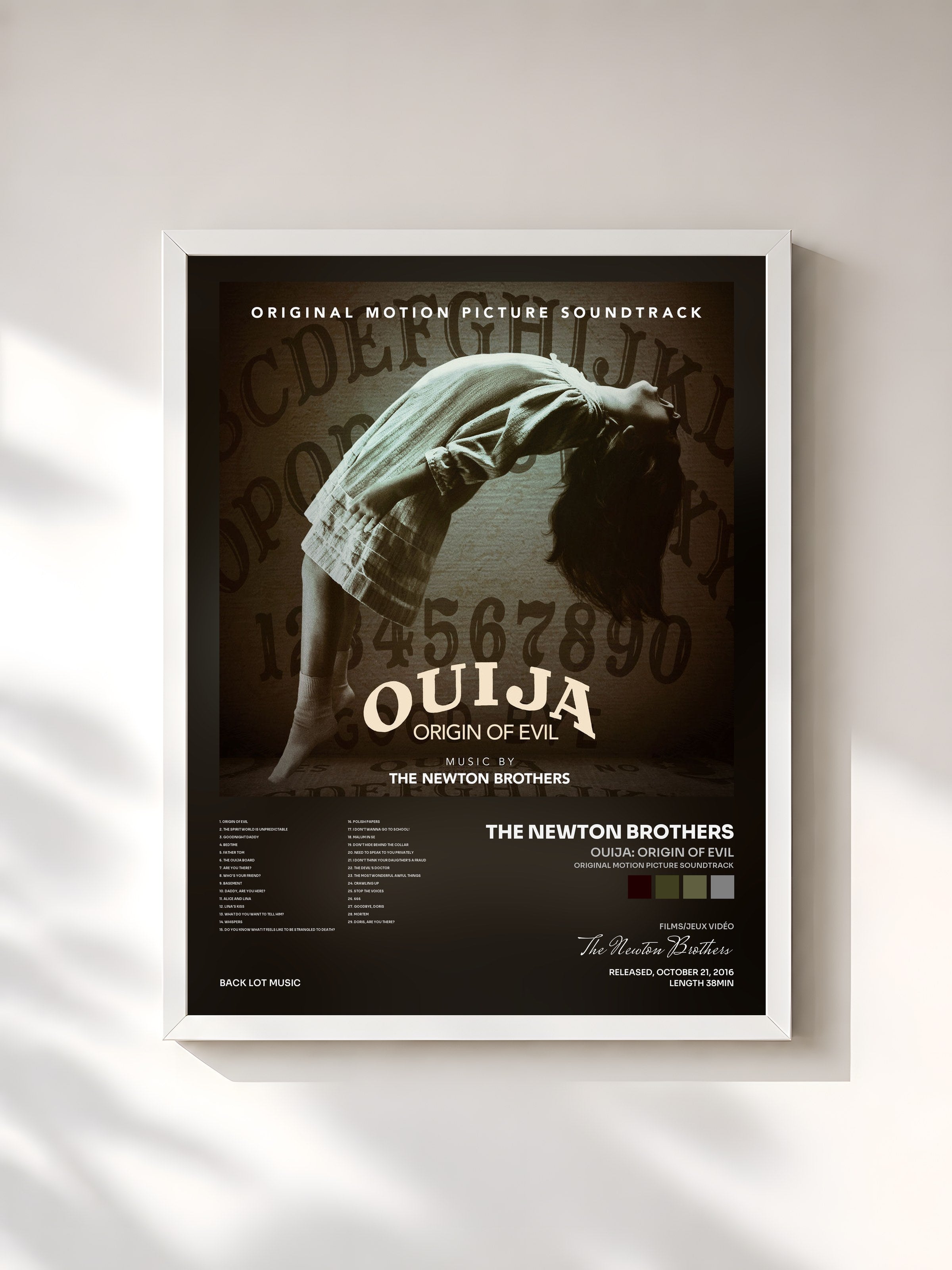#blanc Tableau de l'album Ouija: Origin of Evil (Original Motion Picture Soundtrack) de The Newton Brothers, cadre blanc, imprimé et encadré en France