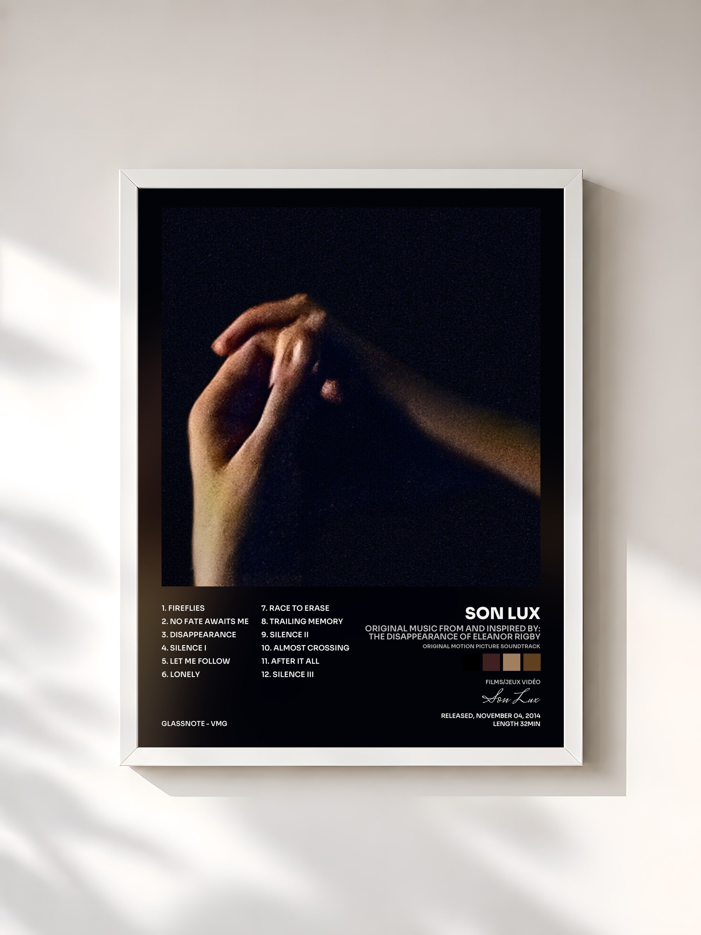 #blanc Tableau de l'album Original Music from and Inspired By: The Disappearance of Eleanor Rigby (Original Motion Picture Soundtrack) de Son Lux, cadre blanc, imprimé et encadré en France