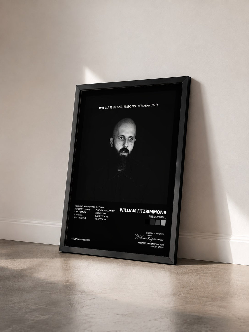 #noir Tableau de l'album Mission Bell de William Fitzsimmons vu de trois quarts, cadre noir