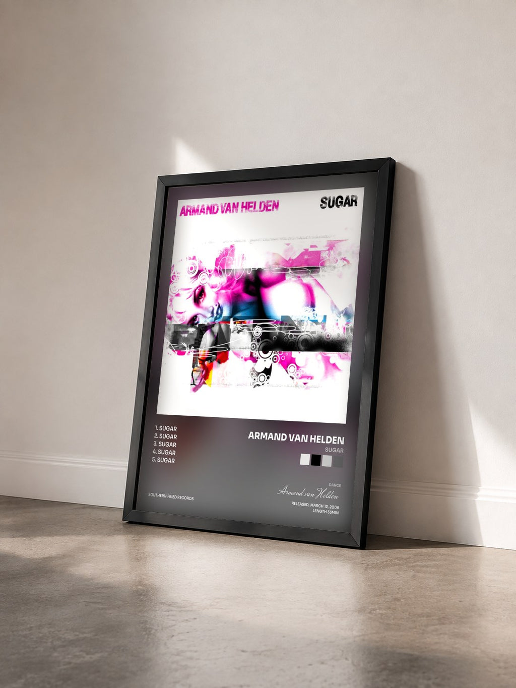#noir Tableau de l'album Sugar de Armand van Helden vu de trois quarts, cadre noir