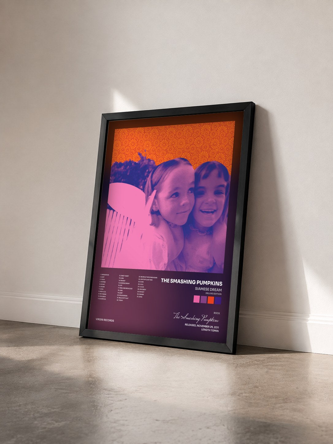 #noir Siamese Dream (Deluxe Edition) von The Smashing Pumpkins als gerahmter Kunstdruck von schräg gesehen, schwarzer Rahmen