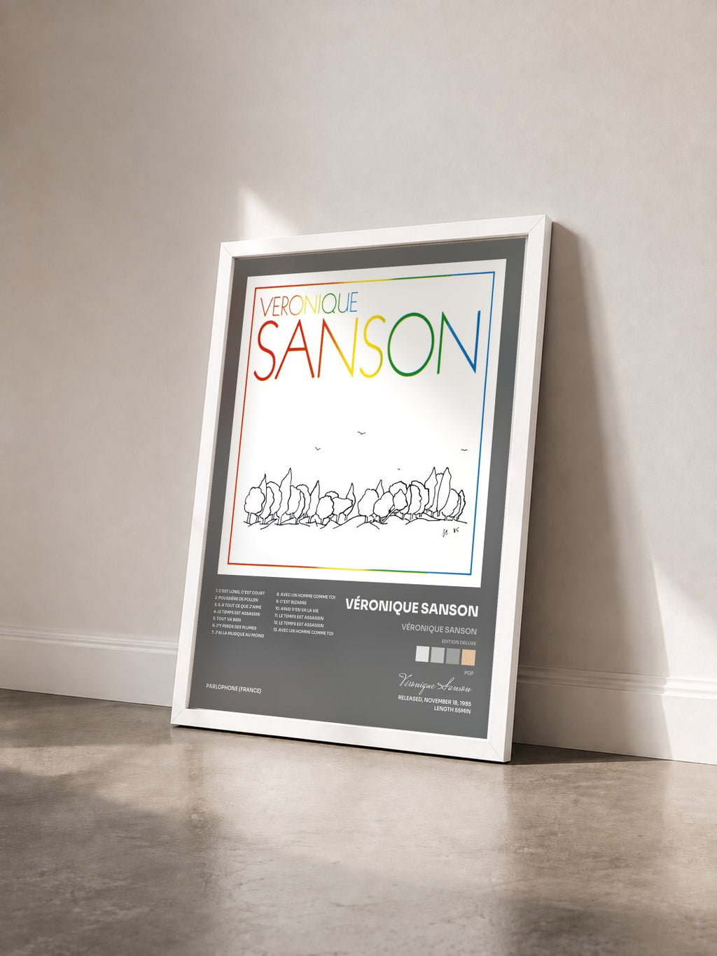 #blanc Véronique Sanson (Edition Deluxe) di Véronique Sanson in stampa incorniciata vista di tre quarti, cornice bianca