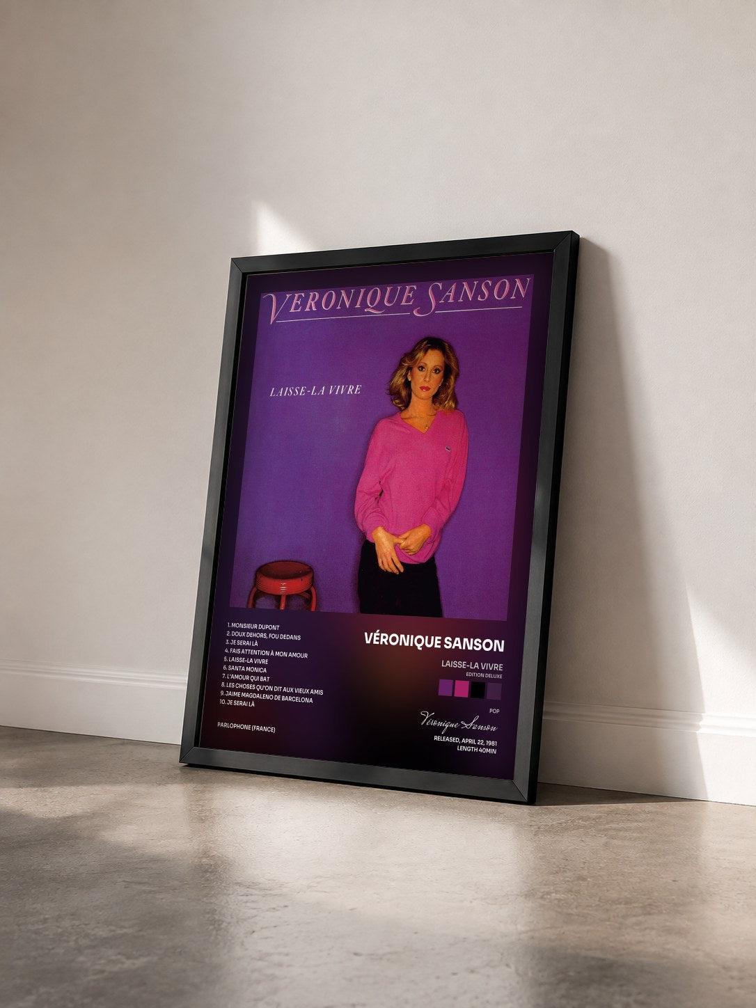 #noir Laisse-la vivre (Edition Deluxe) di Véronique Sanson in stampa incorniciata vista di tre quarti, cornice nera