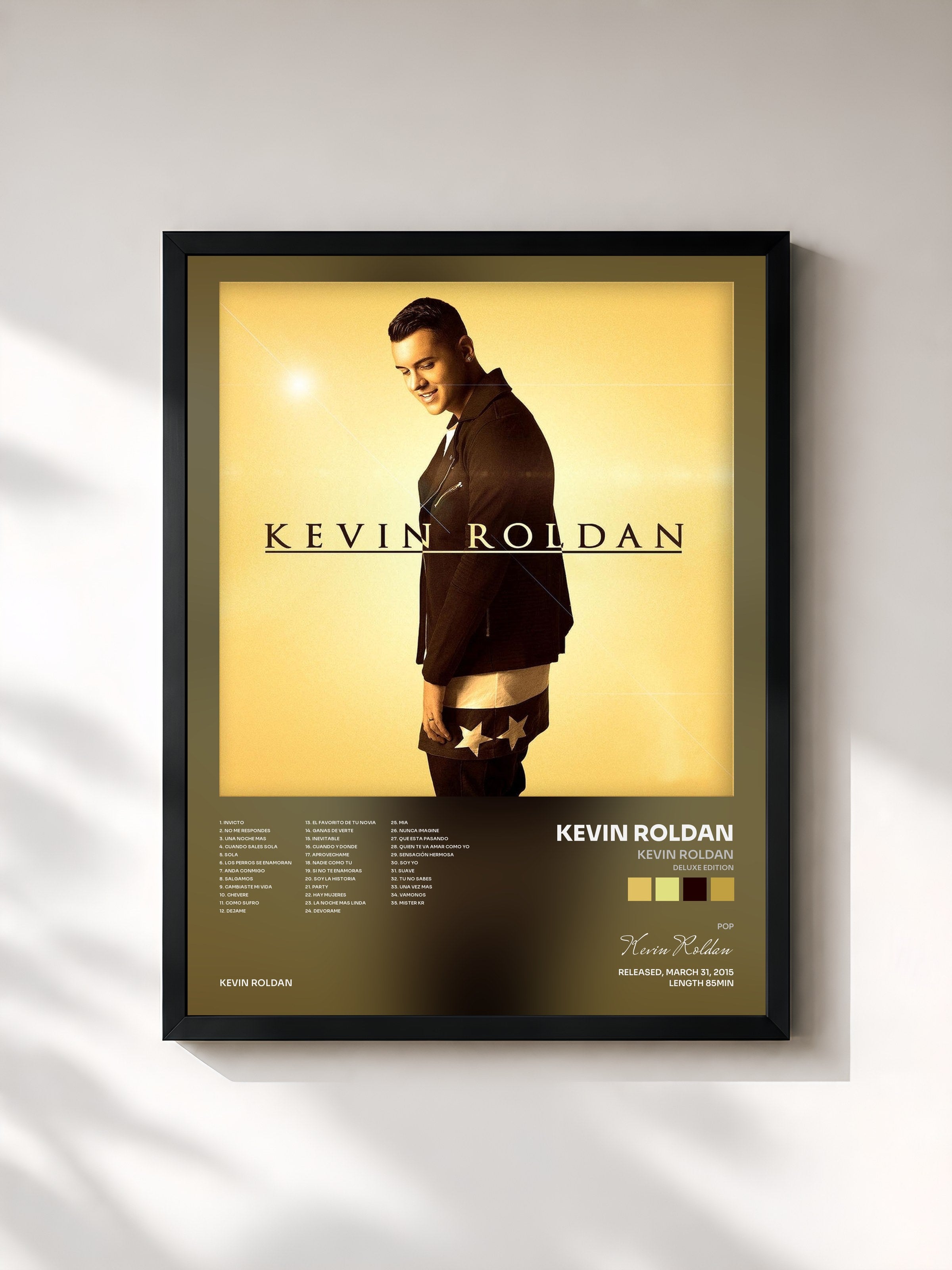 #noir Tableau de l'album Kevin Roldan (Deluxe Edition) de Kevin Roldan, cadre noir, imprimé et encadré en France