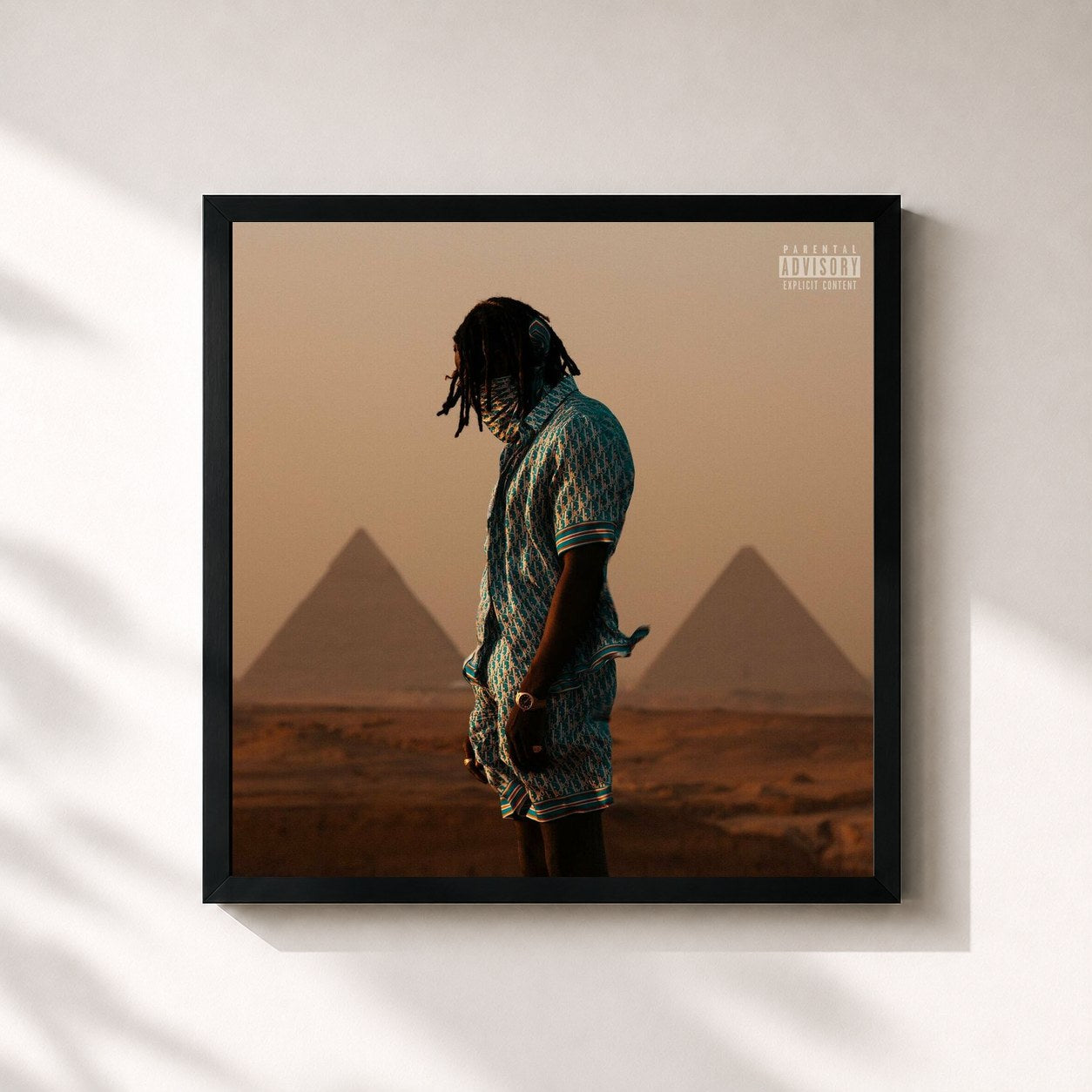 #noir Tableau carré de l'album KMT de Gazo, cadre noir 32x32 cm