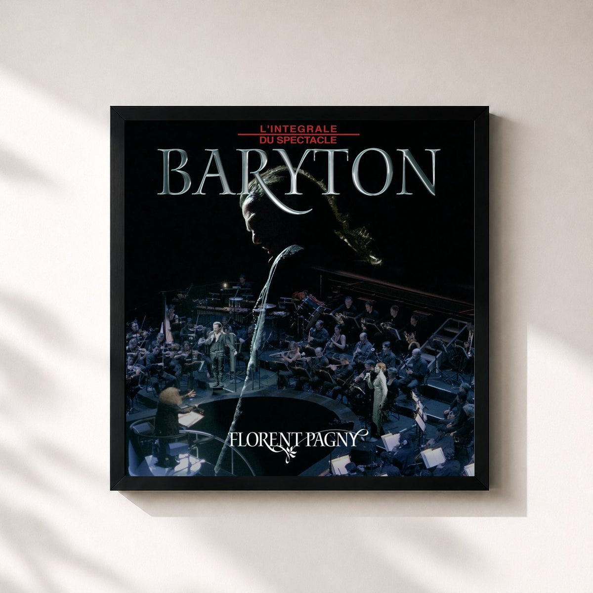 #noir Tableau carré de l'album L'Intégrale Du Spectacle Baryton de Florent Pagny, cadre noir 32x32 cm