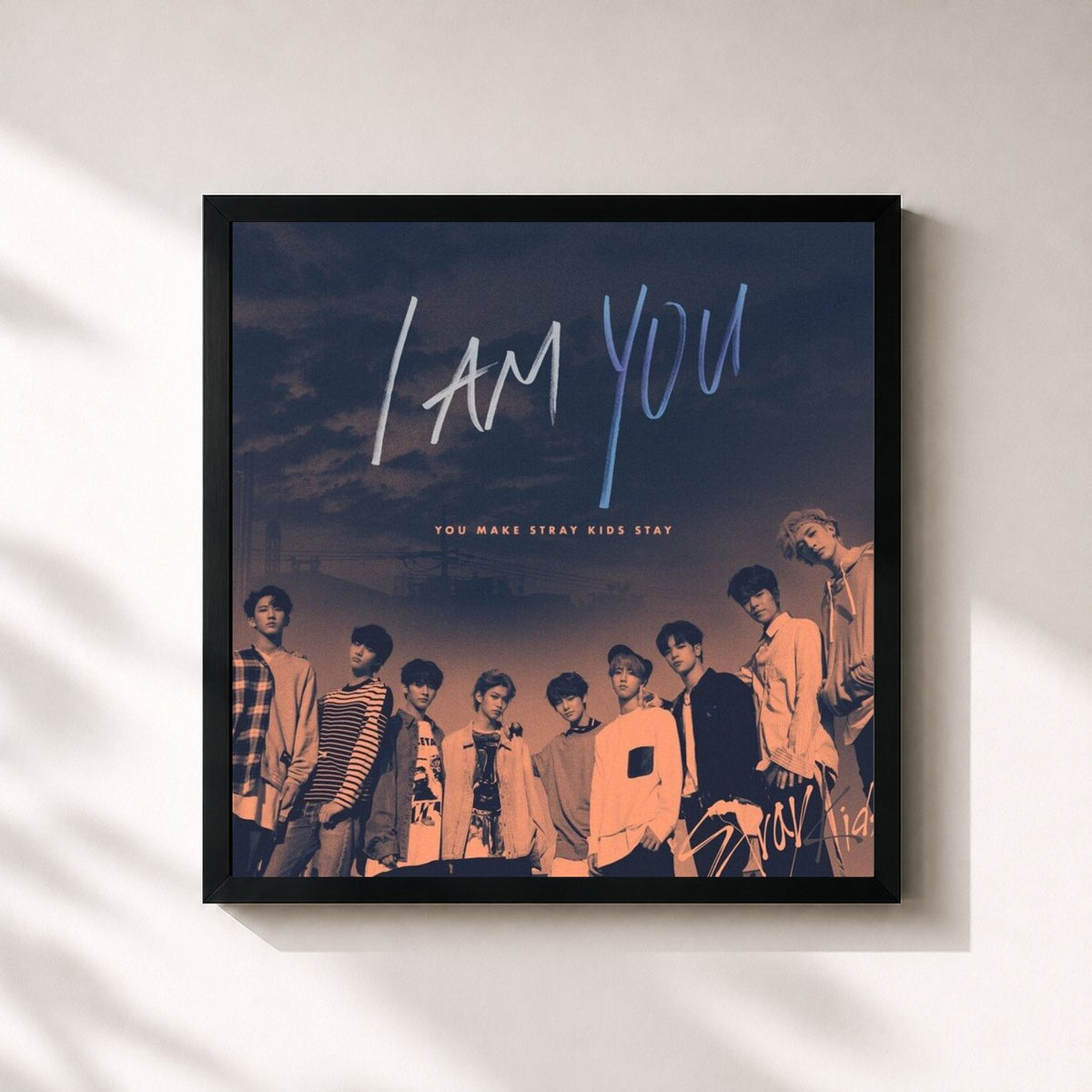#noir Tableau carré de l'album I am YOU de Stray Kids, cadre noir 32x32 cm