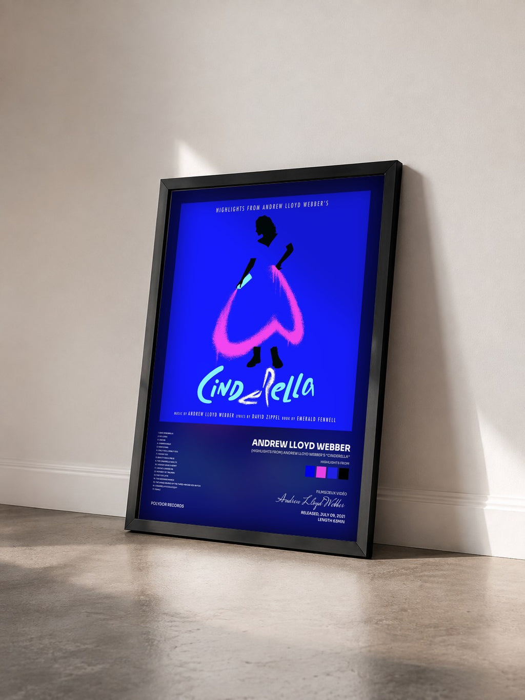 #noir Tableau de l'album (Highlights From) Andrew Lloyd Webber’s “Cinderella” de Andrew Lloyd Webber vu de trois quarts, cadre noir