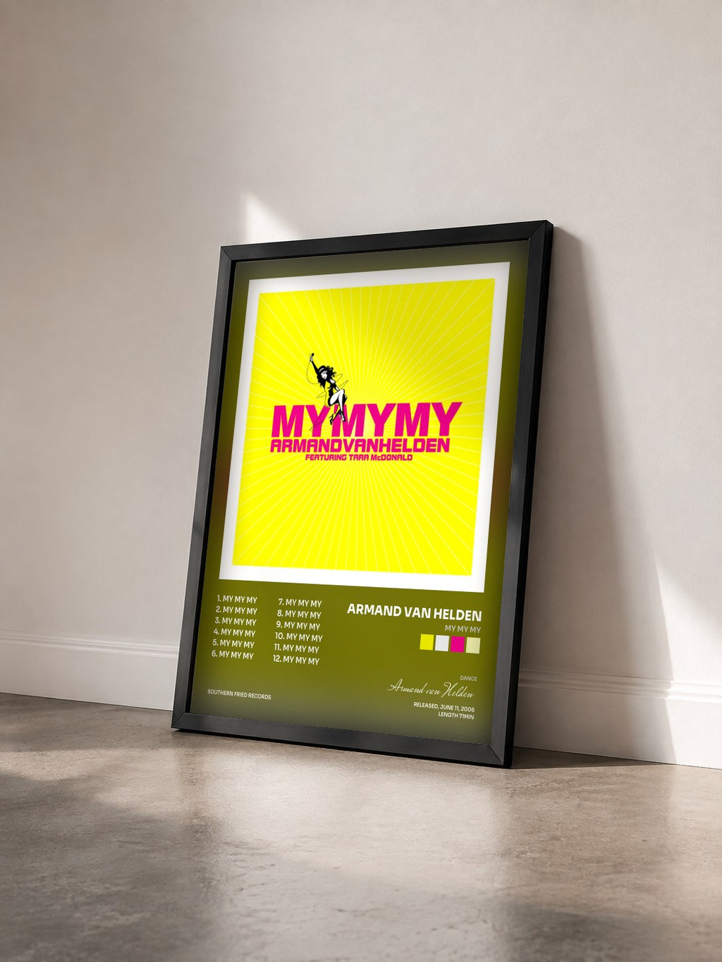 #noir Tableau de l'album My My My de Armand van Helden vu de trois quarts, cadre noir