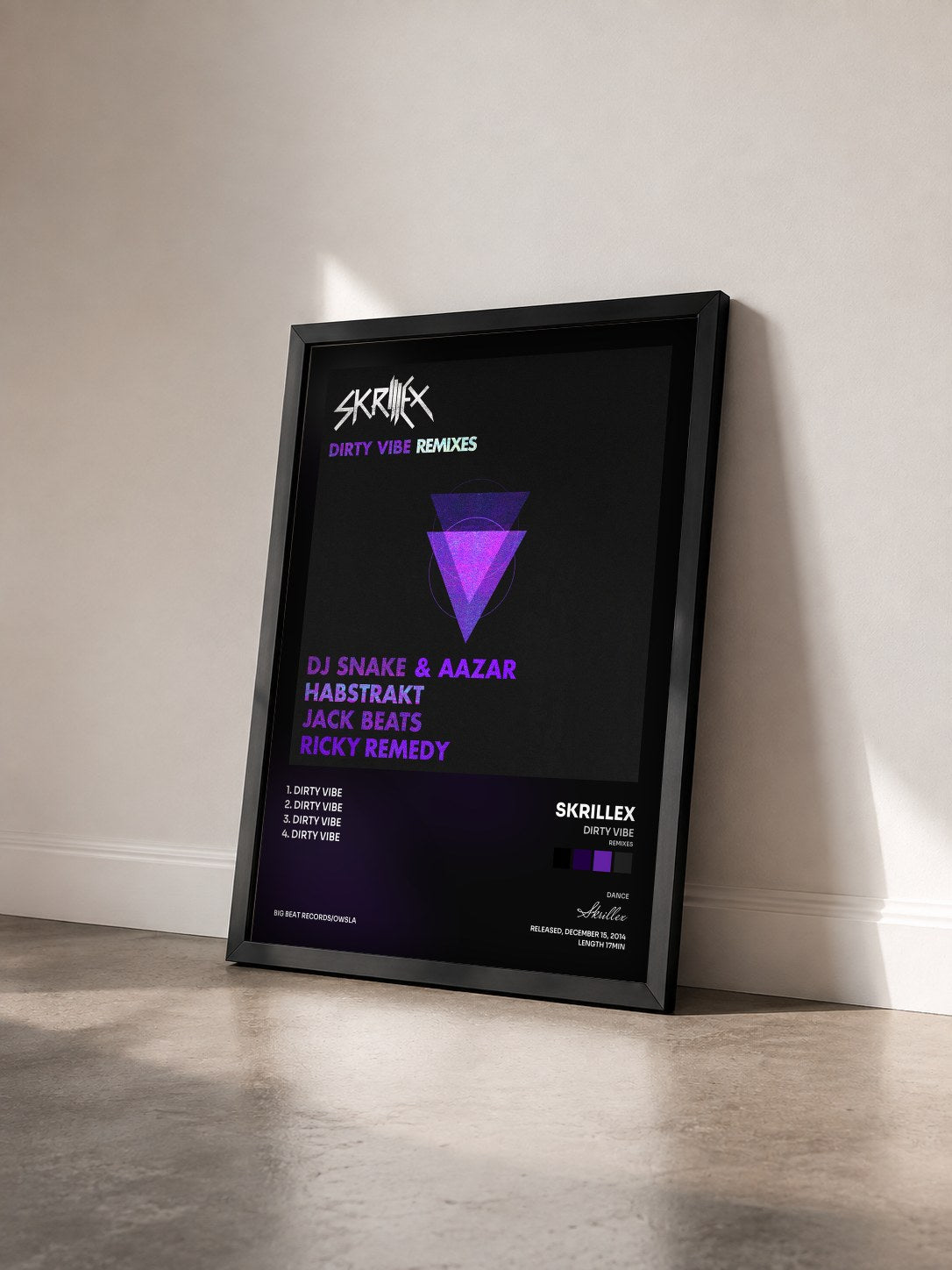 #noir Tableau de l'album Dirty Vibe (Remixes) de Skrillex vu de trois quarts, cadre noir