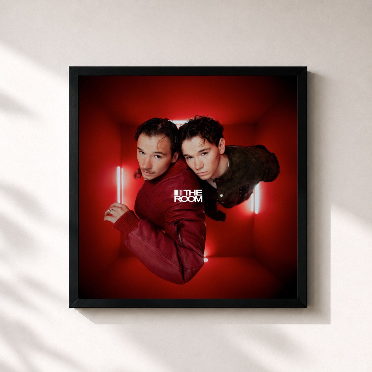 #noir Tableau carré de l'album The Room de Marcus & Martinus, cadre noir 32x32 cm
