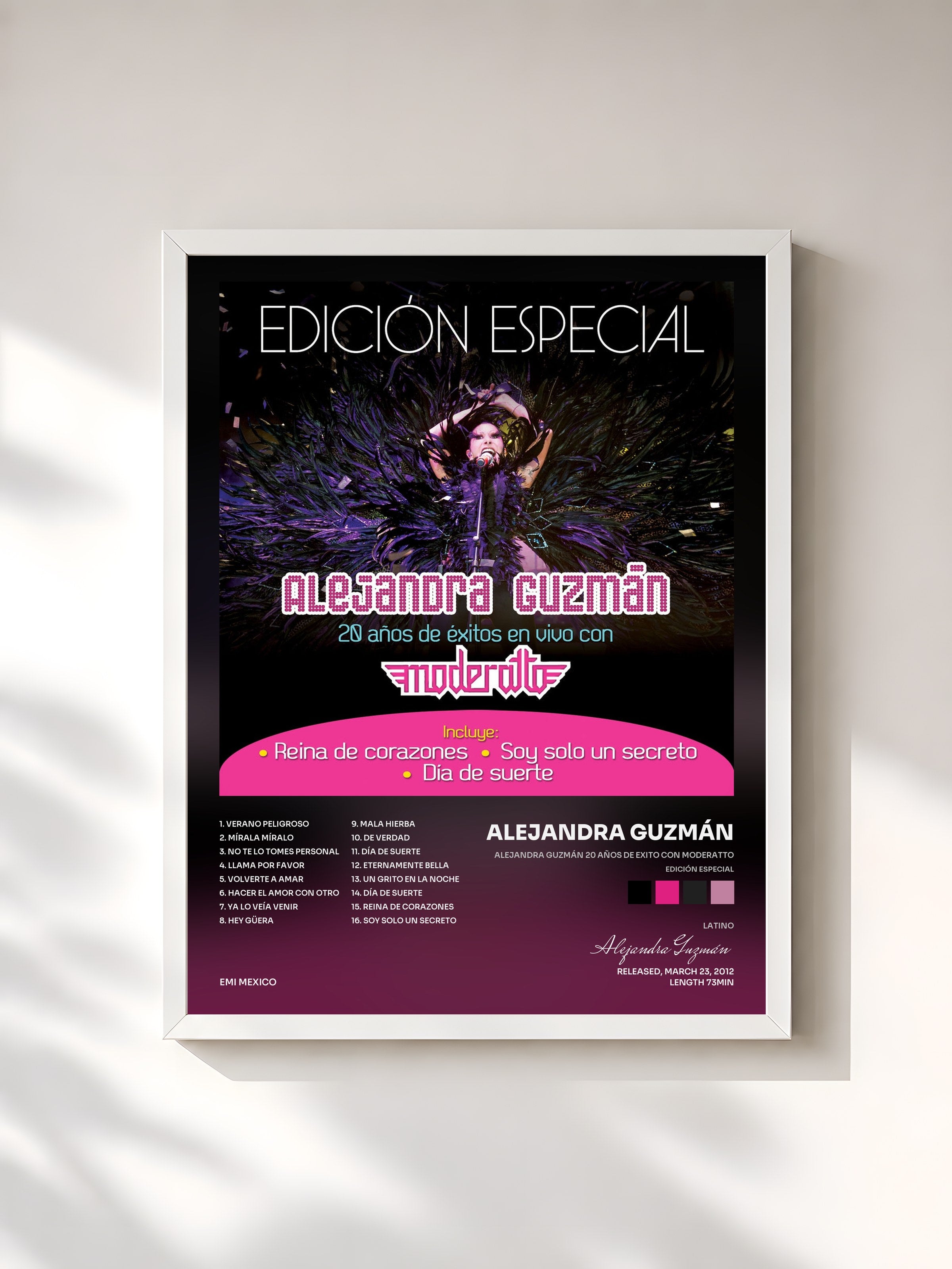 #blanc Tableau de l'album Alejandra Guzmán 20 Años De Exito Con Moderatto (Edición Especial) de Alejandra Guzmán, cadre blanc, imprimé et encadré en France