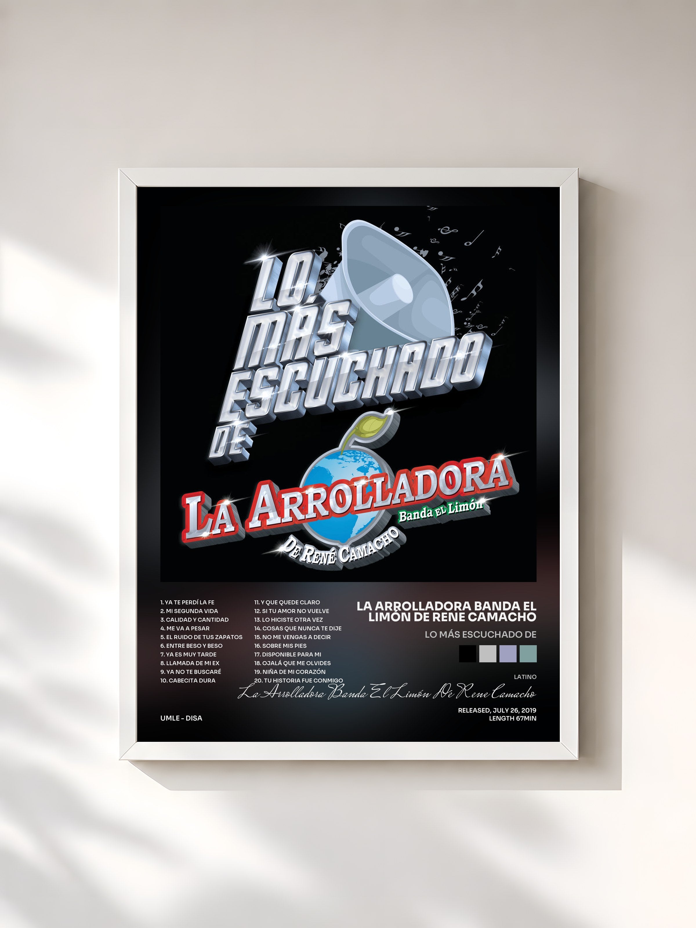 #blanc Tableau de l'album Lo Más Escuchado De de La Arrolladora Banda El Limón De Rene Camacho, cadre blanc, imprimé et encadré en France