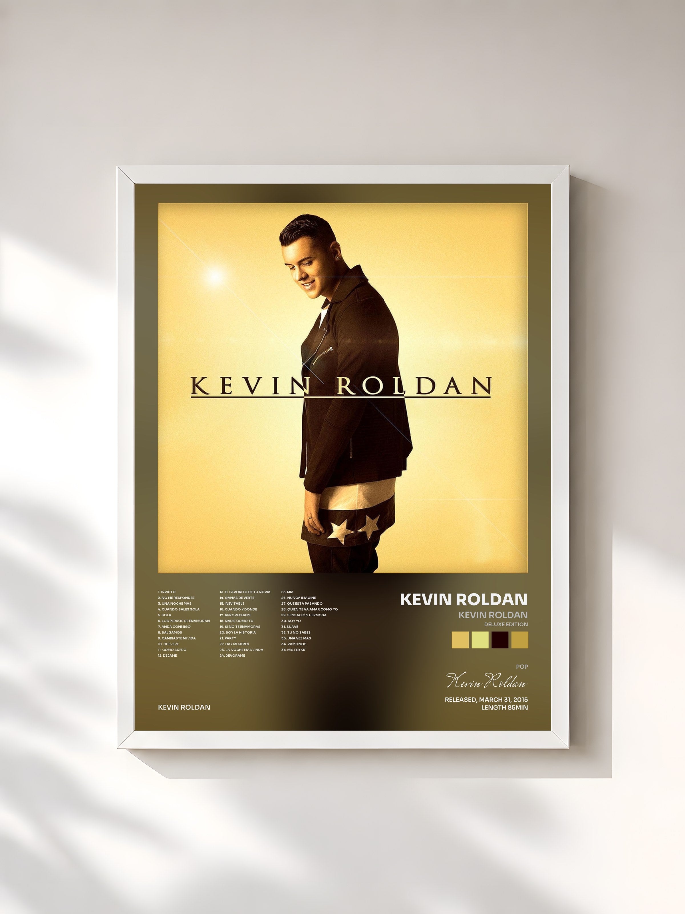 #blanc Tableau de l'album Kevin Roldan (Deluxe Edition) de Kevin Roldan, cadre blanc, imprimé et encadré en France