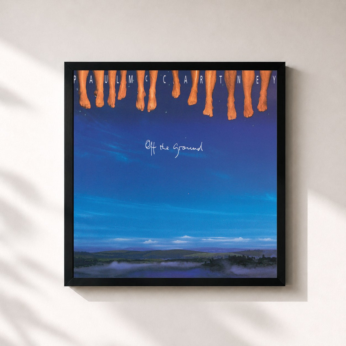 #noir Off The Ground de Paul McCartney en lámina cuadrada enmarcada, marco negro de 32x32 cm