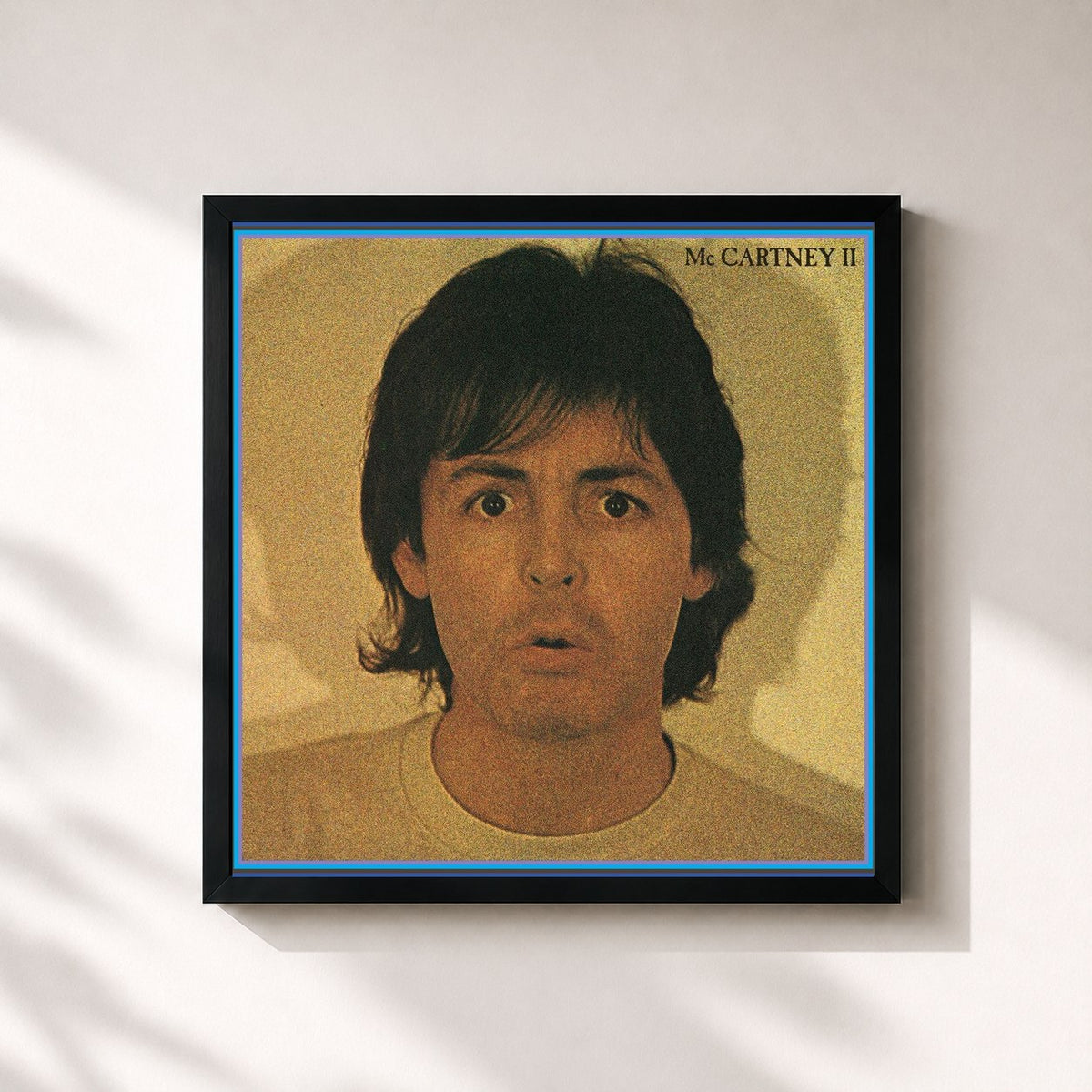#noir McCartney II de Paul McCartney en lámina cuadrada enmarcada, marco negro de 32x32 cm