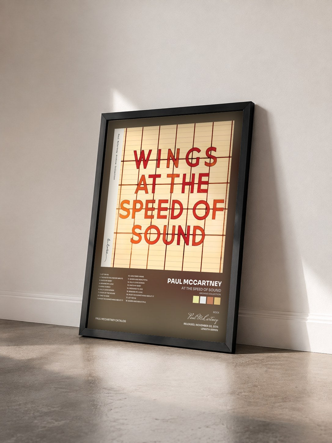 #noir Tableau de l'album At the Speed of Sound (Archive Collection) de Paul McCartney vu de trois quarts, cadre noir