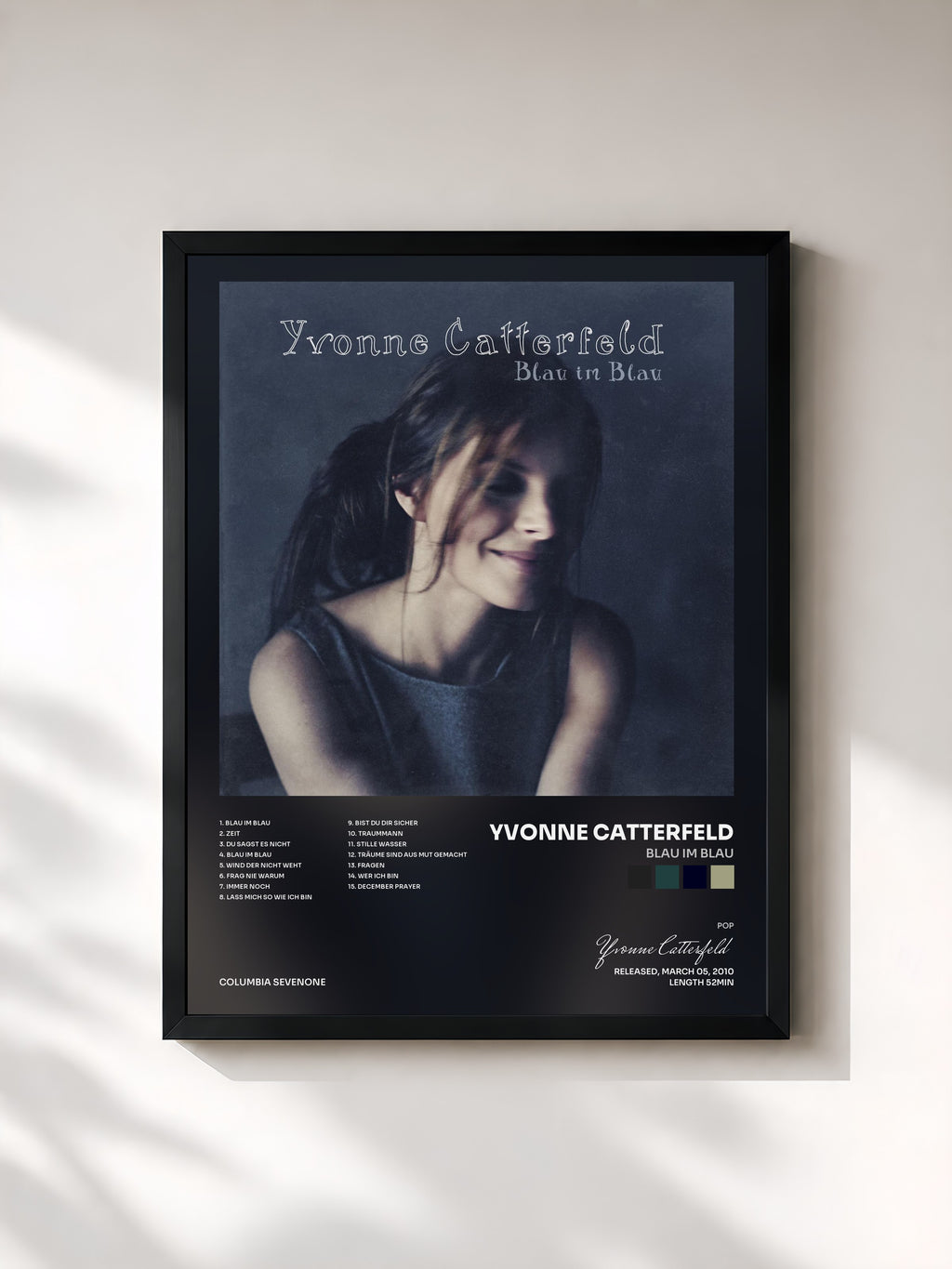 #noir Tableau de l'album Blau Im Blau de Yvonne Catterfeld, cadre noir, imprimé et encadré en France