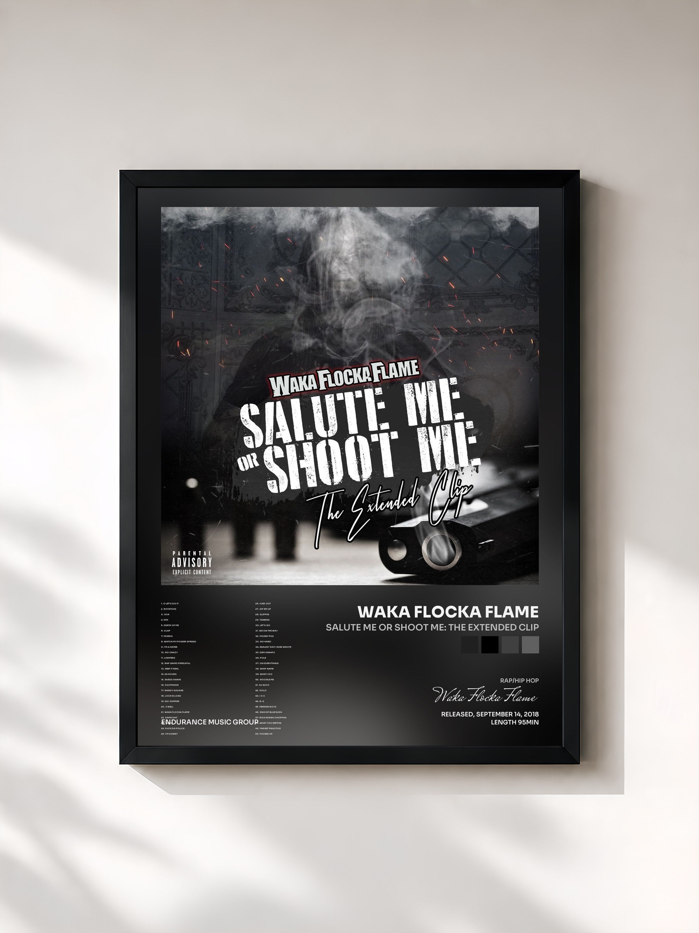 #noir Tableau de l'album Salute Me or Shoot Me: The Extended Clip de Waka Flocka Flame, cadre noir, imprimé et encadré en France