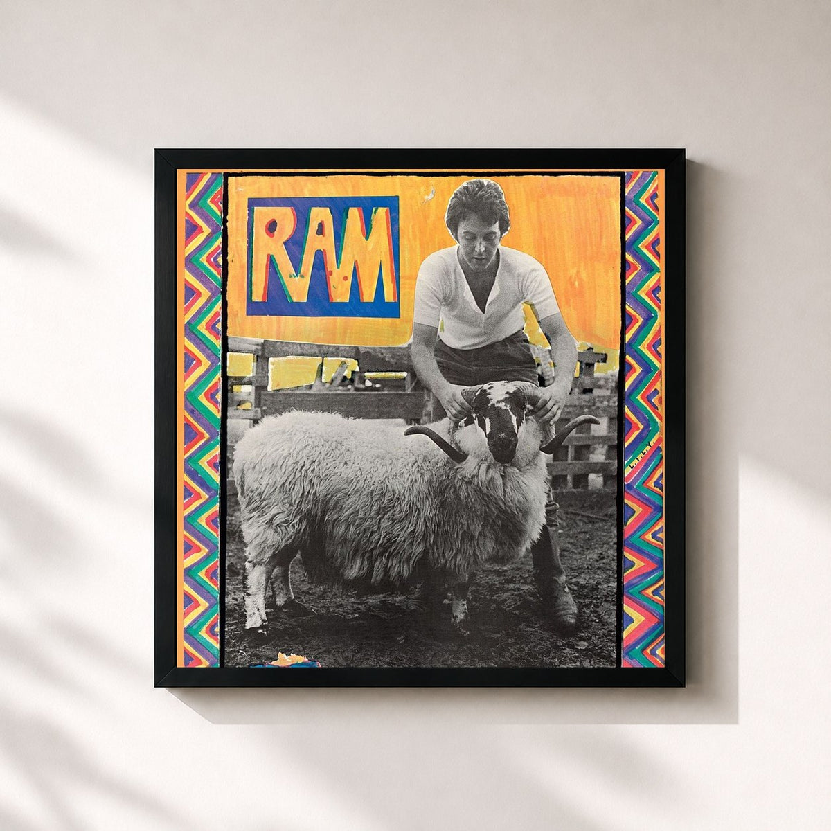 #noir RAM de Paul McCartney en lámina cuadrada enmarcada, marco negro de 32x32 cm