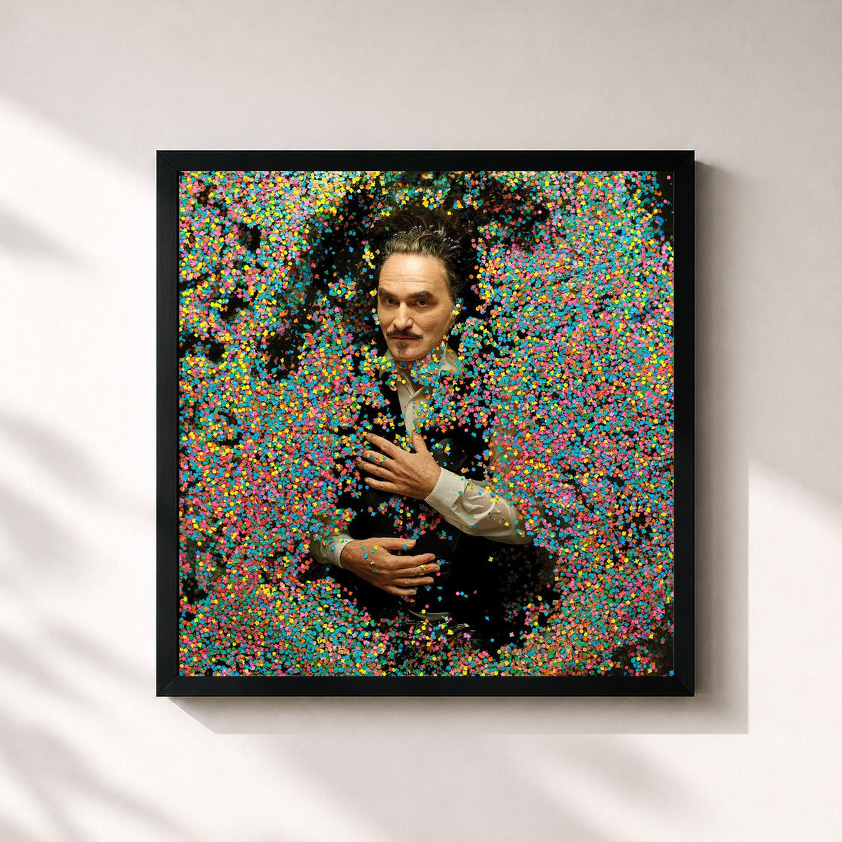 #noir Hüh! de Stephan Eicher en lámina cuadrada enmarcada, marco negro de 32x32 cm