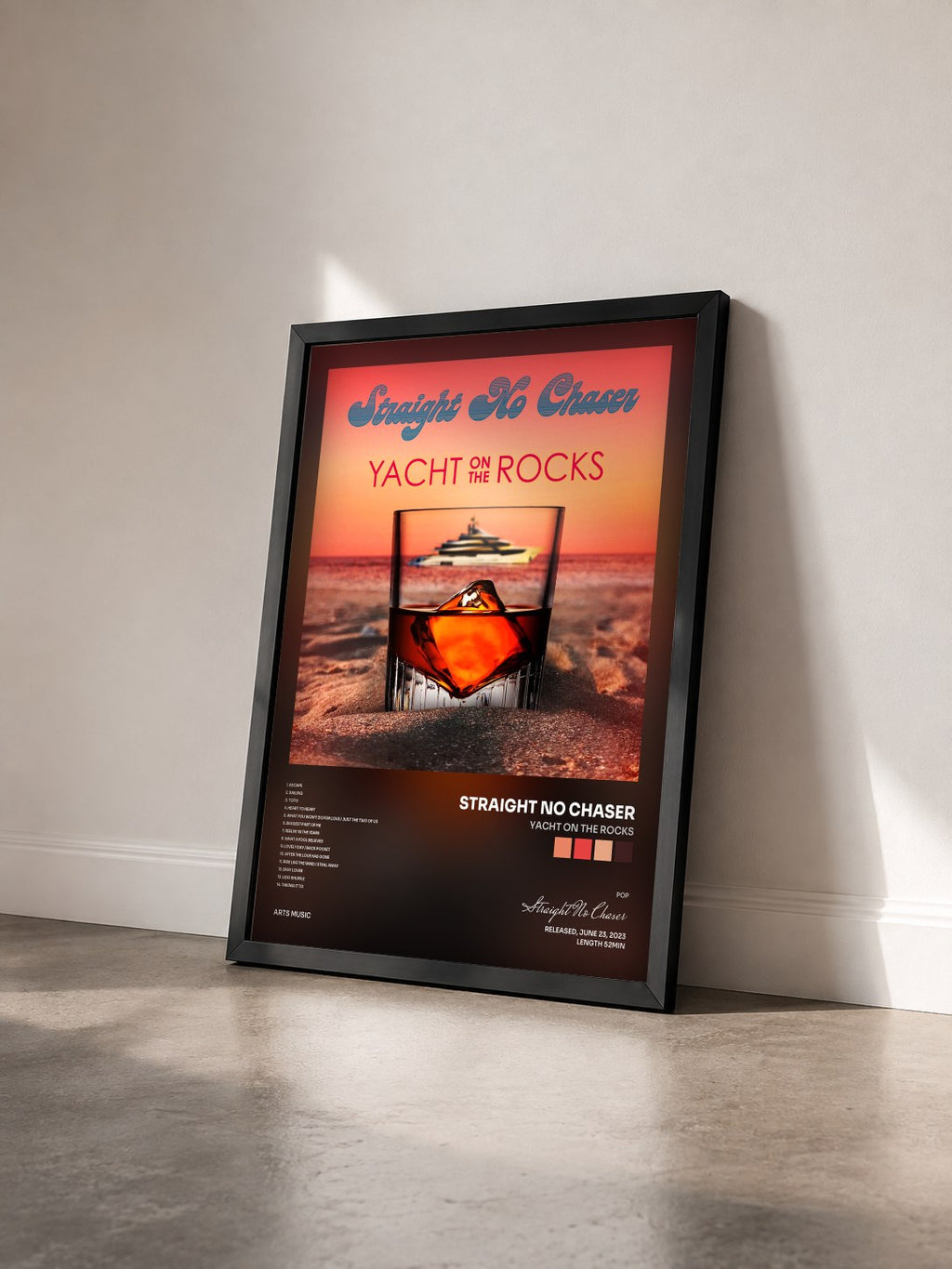 #noir Tableau de l'album Yacht On The Rocks de Straight No Chaser vu de trois quarts, cadre noir