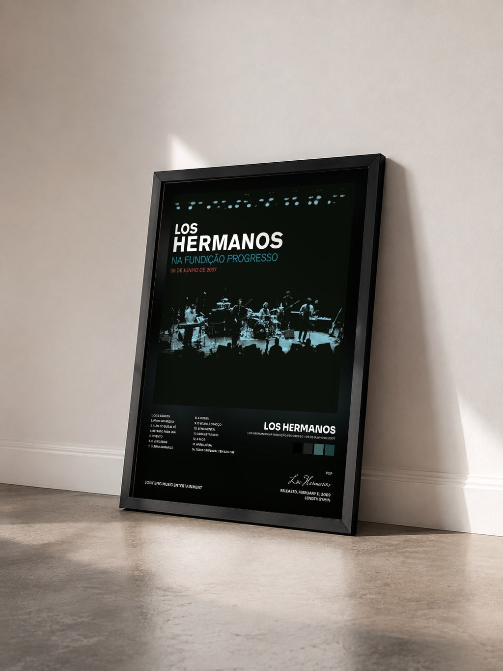#noir Tableau de l'album Los Hermanos Na Fundição Progresso - 09 De Junho De 2007 de Los Hermanos vu de trois quarts, cadre noir