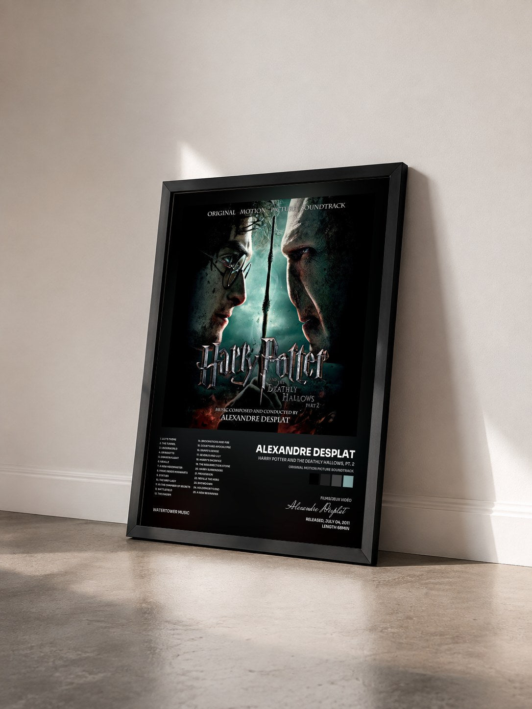 #noir Tableau de l'album Harry Potter and the Deathly Hallows, Pt. 2 (Original Motion Picture Soundtrack) de Alexandre Desplat vu de trois quarts, cadre noir
