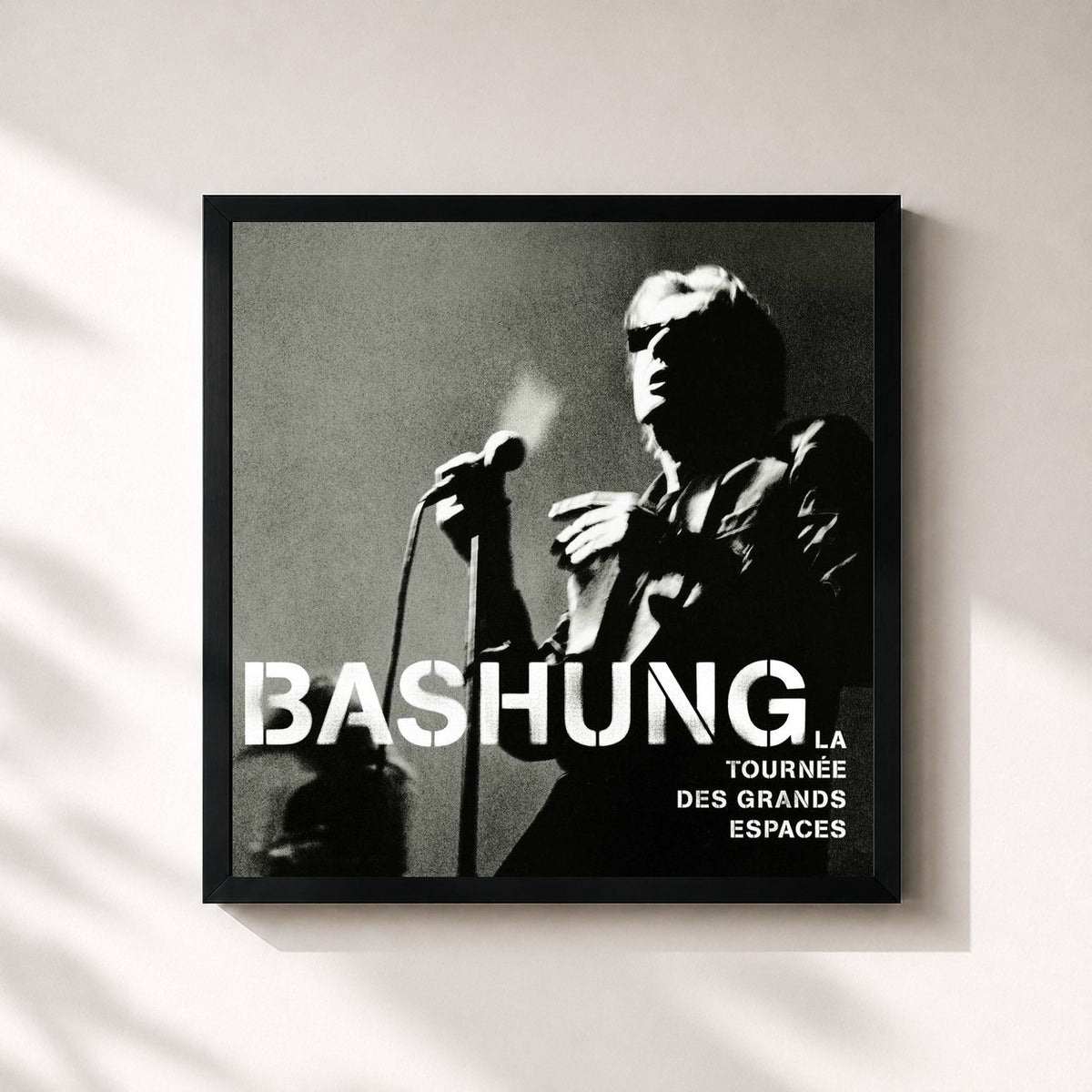 #noir La Tournee Des Grands Espaces di Alain Bashung in stampa quadrata incorniciata, cornice nera 32x32 cm