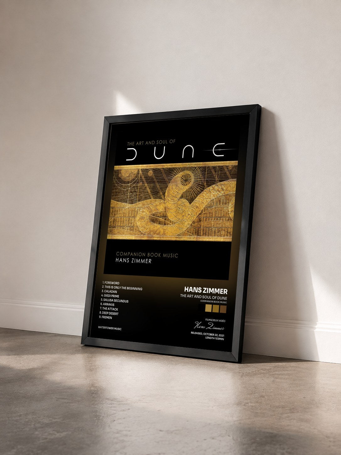#noir Tableau de l'album The Art and Soul of Dune (Companion Book Music) de Hans Zimmer vu de trois quarts, cadre noir
