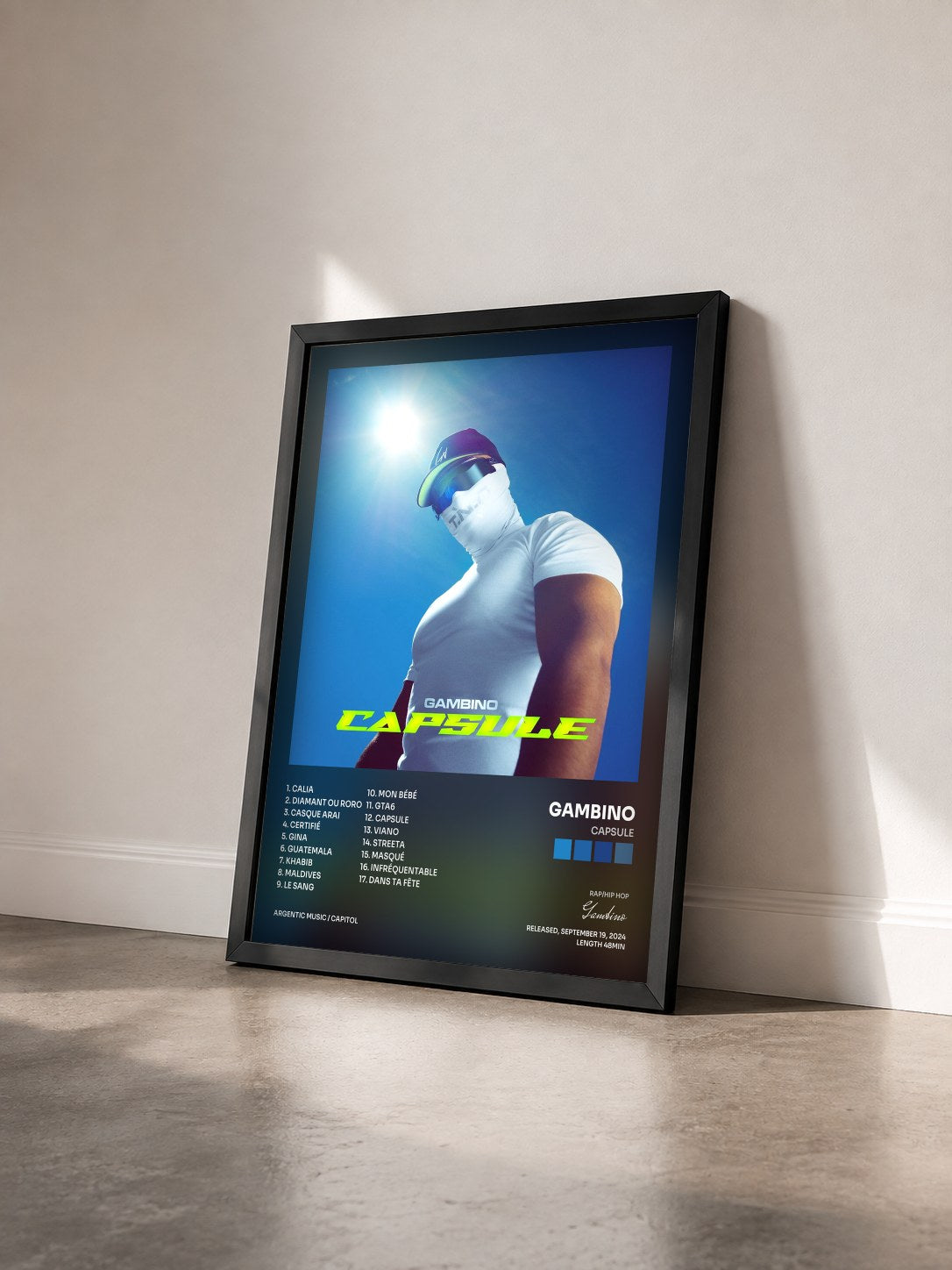 #noir Tableau de l'album CAPSULE de Gambino vu de trois quarts, cadre noir
