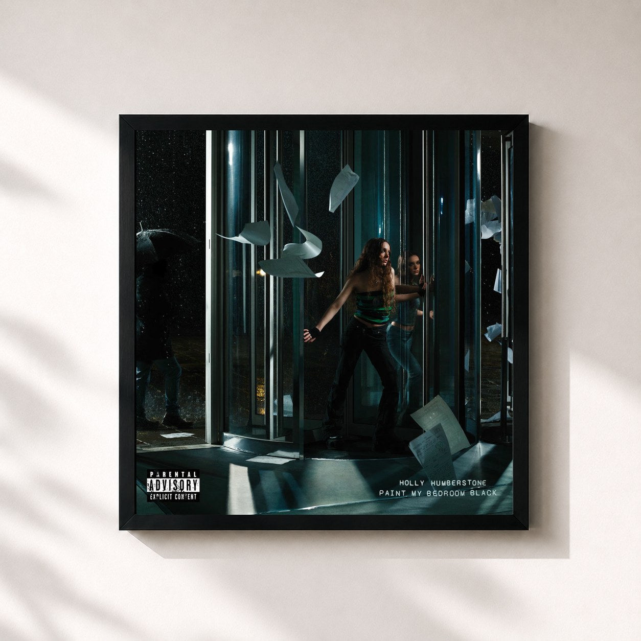 #noir Tableau carré de l'album Paint My Bedroom Black de Holly Humberstone, cadre noir 32x32 cm