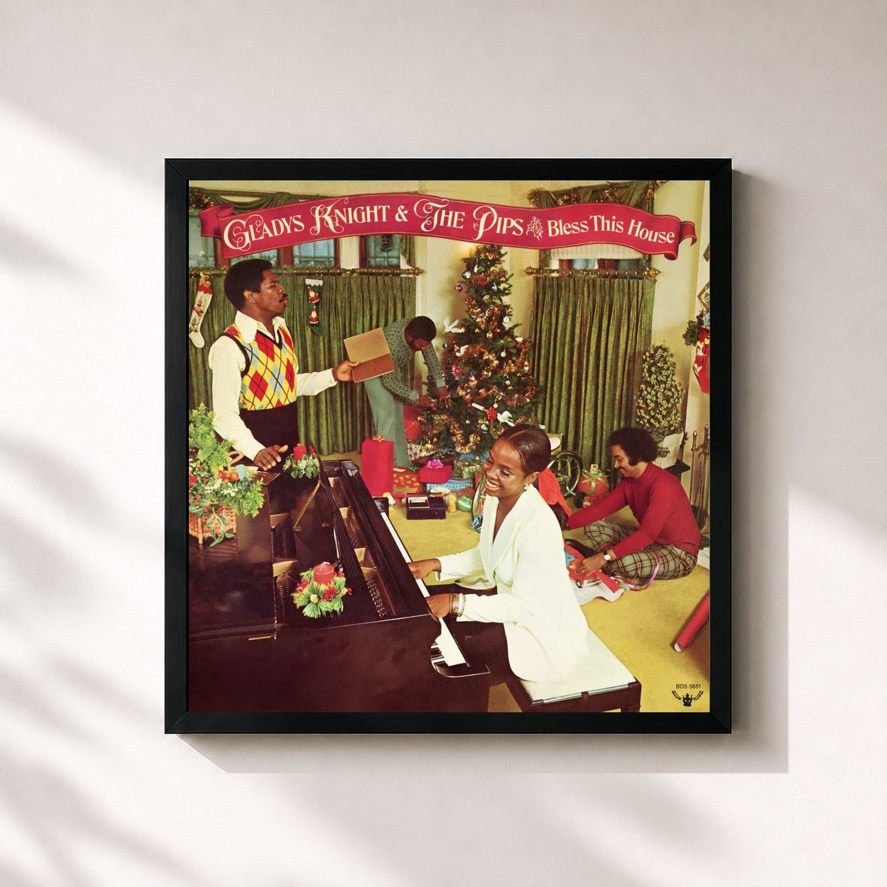 #noir Tableau carré de l'album Bless This House (The Christmas Album) de Gladys Knight & The Pips, cadre noir 32x32 cm