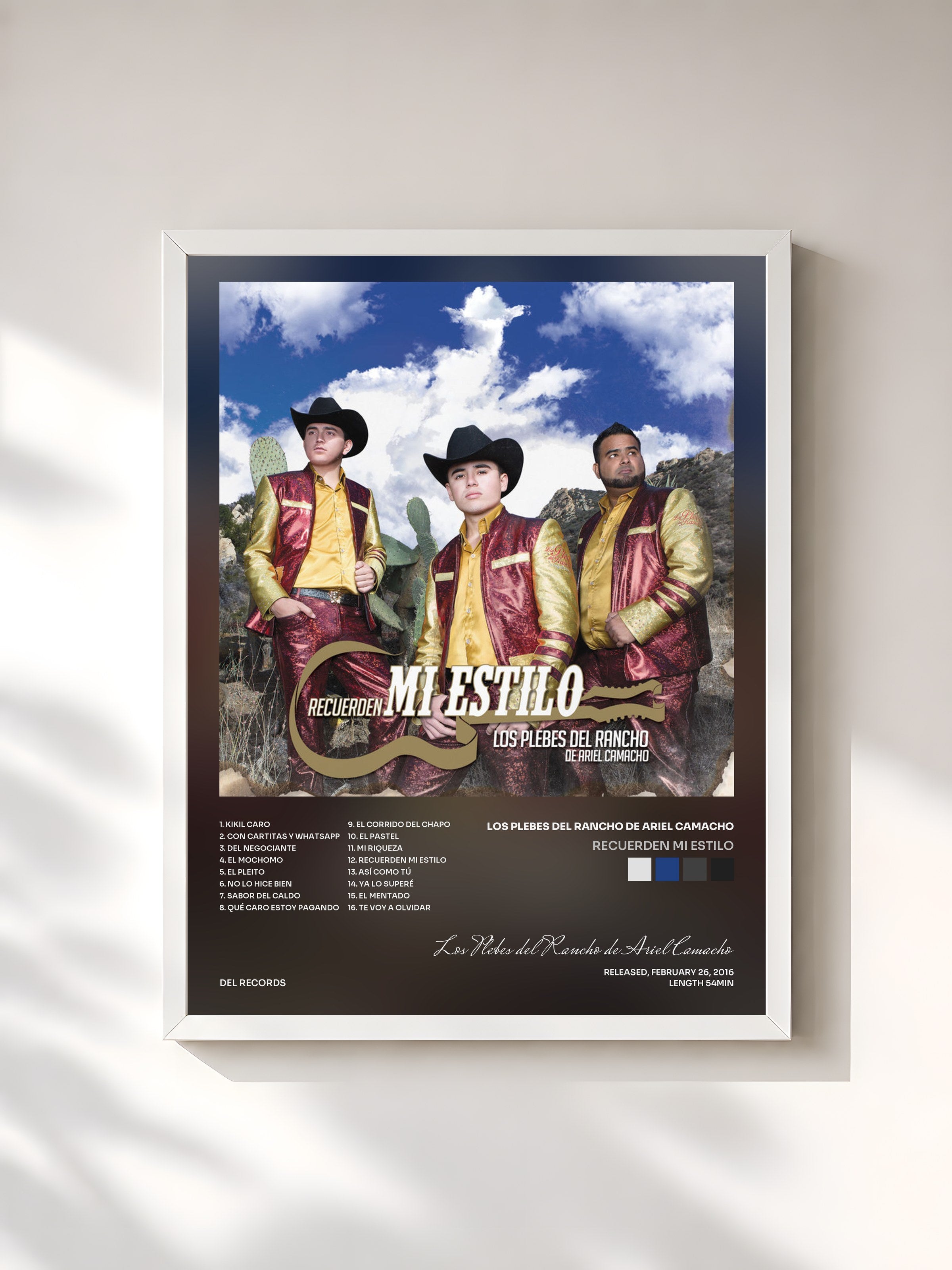 #blanc Tableau de l'album Recuerden Mi Estilo de Los Plebes del Rancho de Ariel Camacho, cadre blanc, imprimé et encadré en France