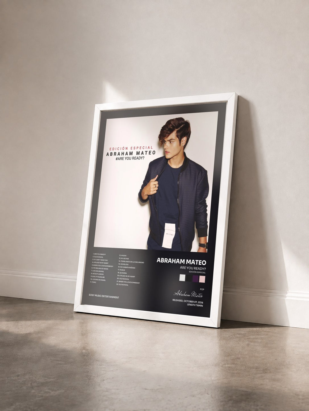 #blanc Tableau de l'album Are You Ready? (Edición Especial) de Abraham Mateo vu de trois quarts, cadre blanc