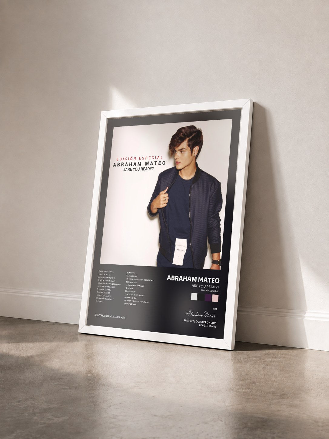 #blanc Tableau de l'album Are You Ready? (Edición Especial) de Abraham Mateo vu de trois quarts, cadre blanc