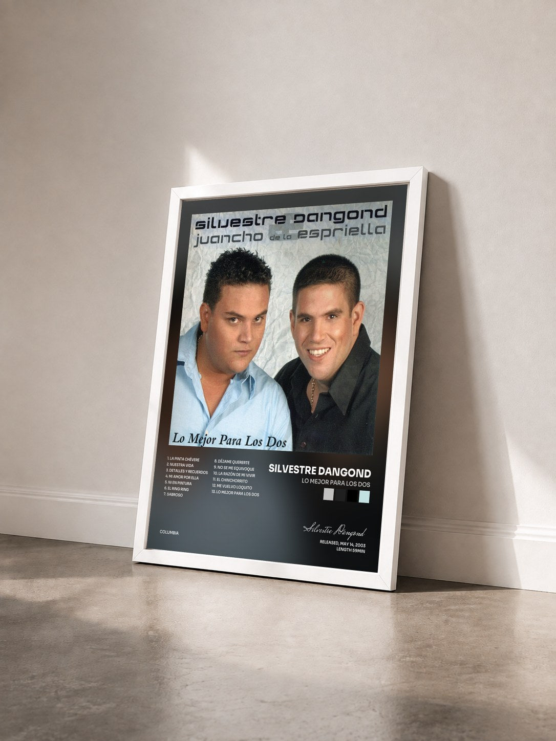 #blanc Tableau de l'album Lo Mejor Para Los Dos de Silvestre Dangond vu de trois quarts, cadre blanc