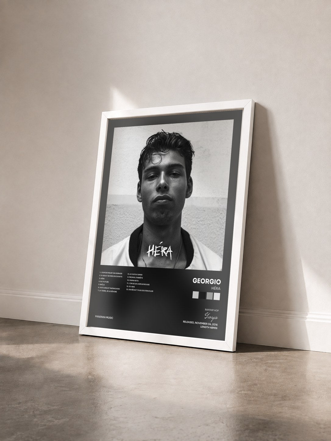#blanc Héra by Georgio as a framed art print seen at an angle, white frame