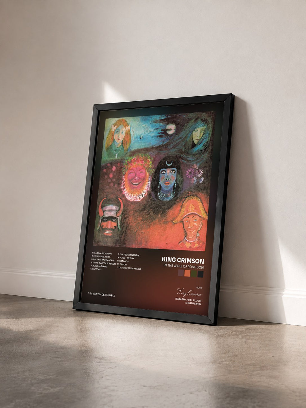 #noir In The Wake Of Poseidon von King Crimson als gerahmter Kunstdruck von schräg gesehen, schwarzer Rahmen