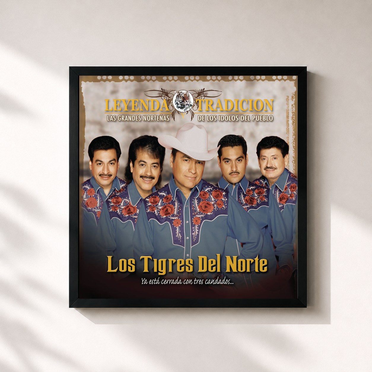 #noir Tableau carré de l'album Las Grandes Norteñas De Los Idolos Del Pueblo de Los Tigres del Norte, cadre noir 32x32 cm