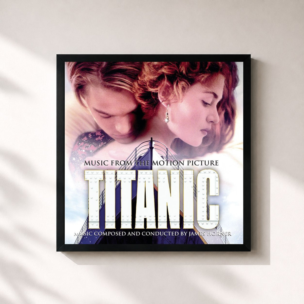 #noir Tableau carré de l'album Titanic: Music from the Motion Picture Soundtrack de James Horner, cadre noir 32x32 cm