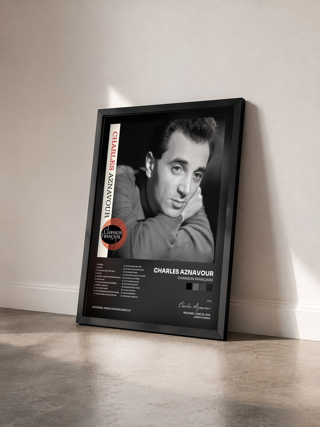 #noir Tableau de l'album Chanson française de Charles Aznavour vu de trois quarts, cadre noir