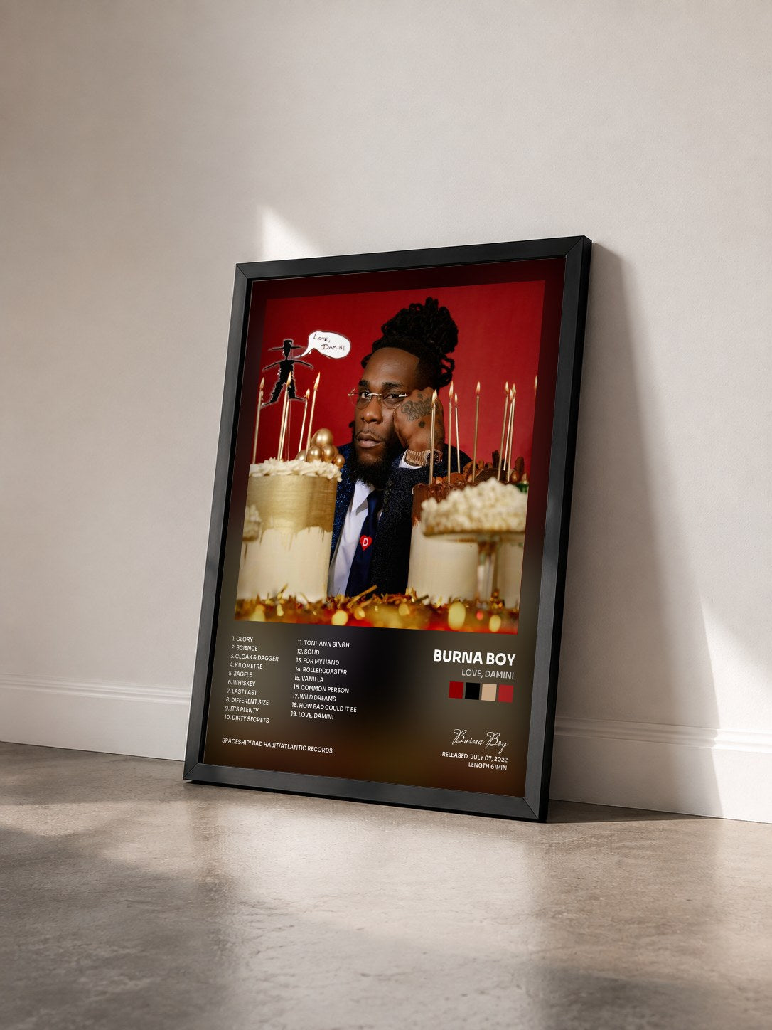 #noir Tableau de l'album Love, Damini de Burna Boy vu de trois quarts, cadre noir