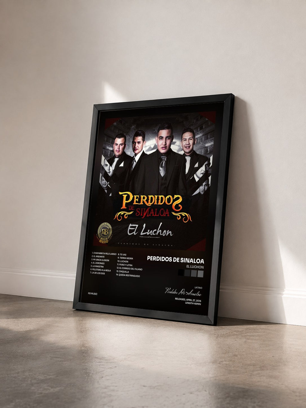#noir Tableau de l'album El Luchon de Perdidos De Sinaloa vu de trois quarts, cadre noir